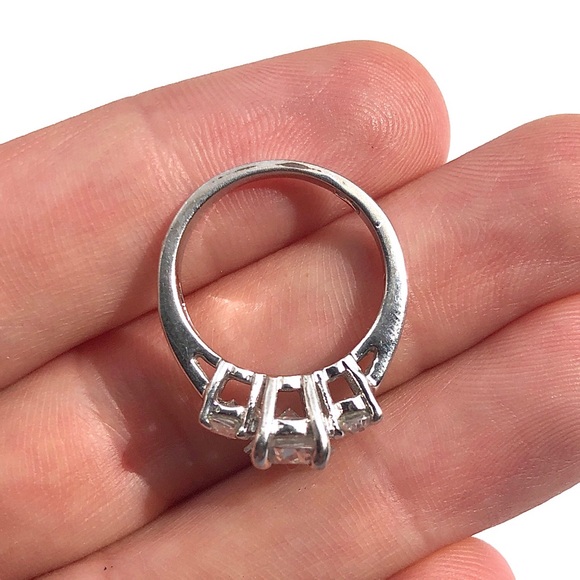 Vintage Oval Cubic Zirconia Engagement Ring Size 5 - Picture 7 of 8